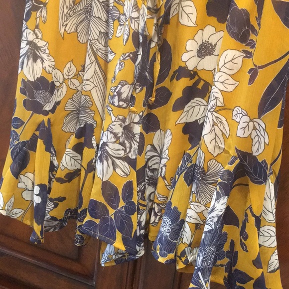 Trixxi Ruffle Romper Yellow Floral Medium - Picture 9 of 16